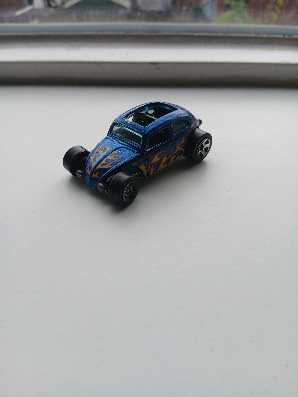 Hot Wheels Volkswagen Kever met vlammen - Blauw, Overige merken, Gebruikt, 1:50 of kleiner, Auto