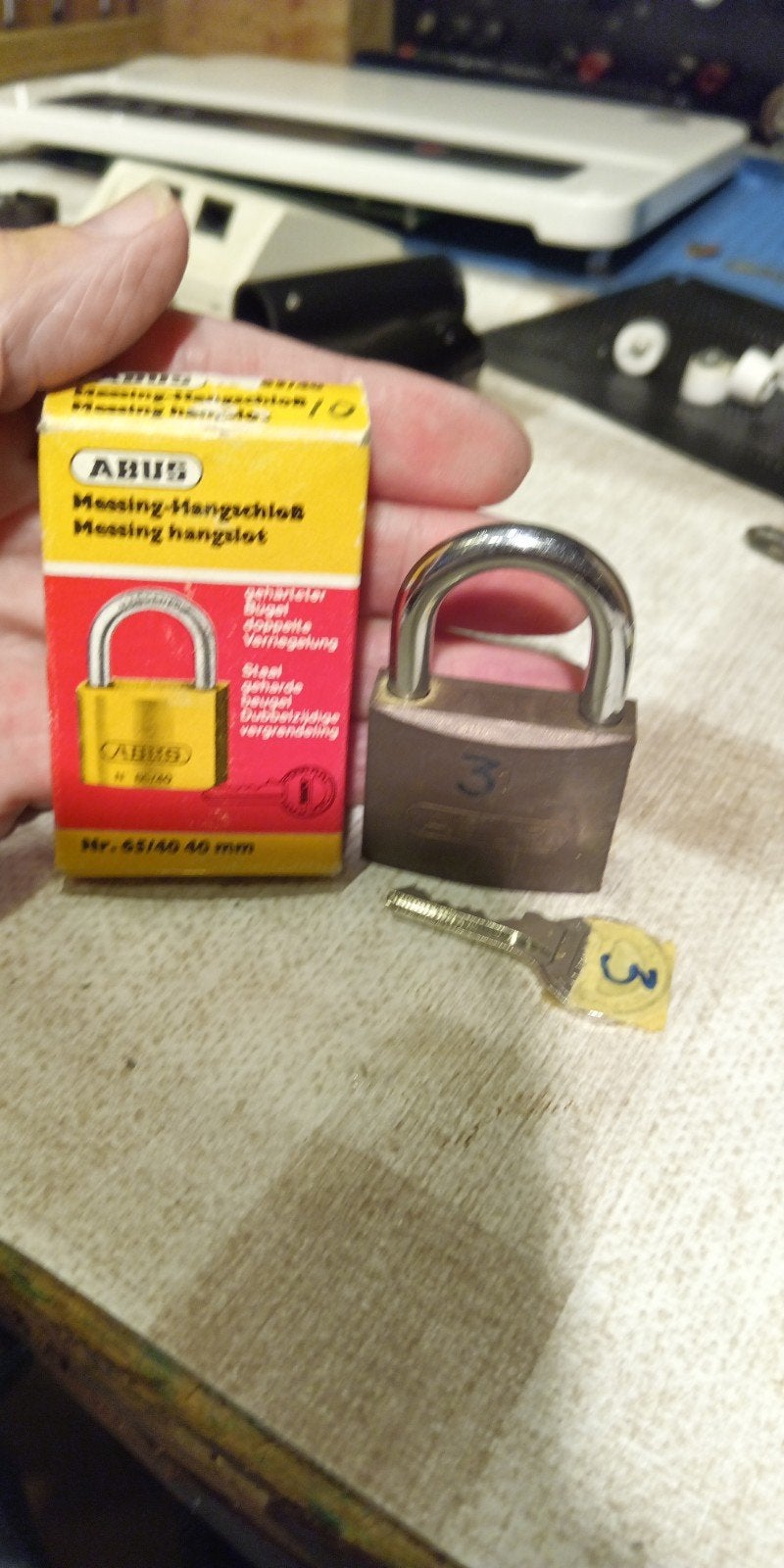 ABUS Messing Hangslot met 1 Sleutel - Nr. 65/40 40mm, Ophalen of Verzenden