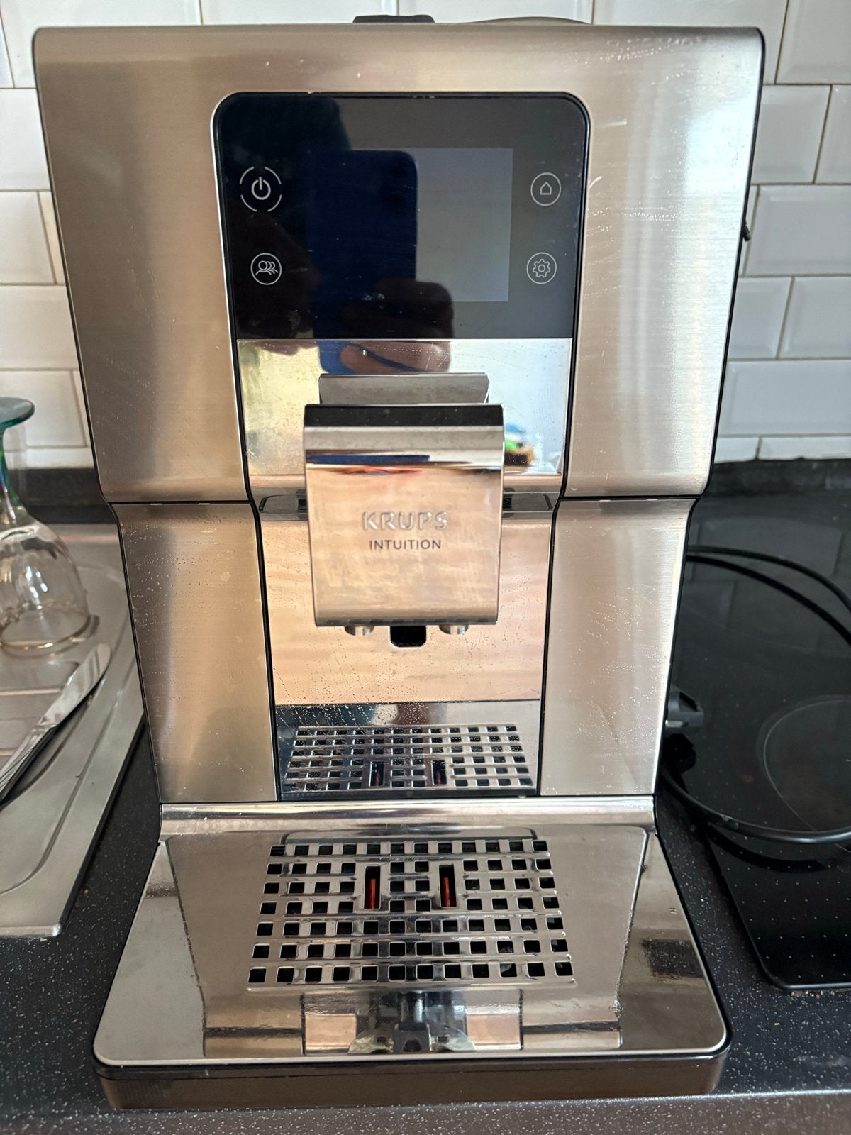 Krups Intuition Experience+ volautomatische espressomachine, Witgoed en Apparatuur, Stoompijpje, Gebruikt, Espresso apparaat, 10 kopjes of meer