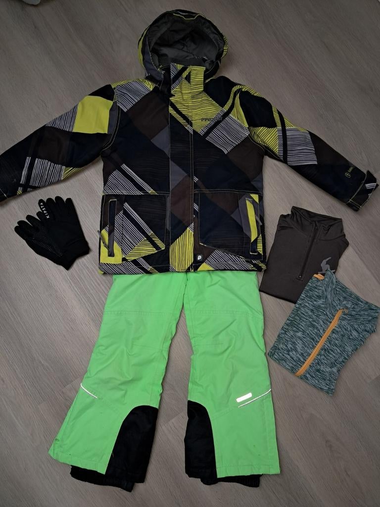 Skipak maat 122/128, Kinderen en Baby's, Kinderkleding | Maat 128, Gebruikt, Jongen of Meisje, Setje, Ophalen of Verzenden