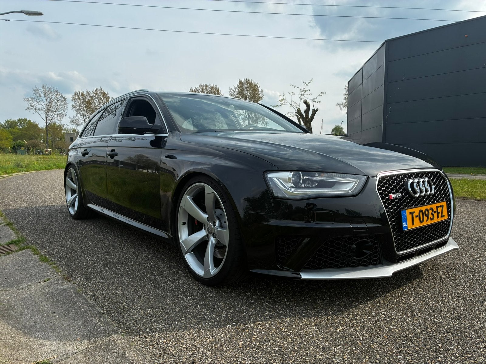 Audi RS4, Automaat, 1770 kg, Alcantara, Zwart