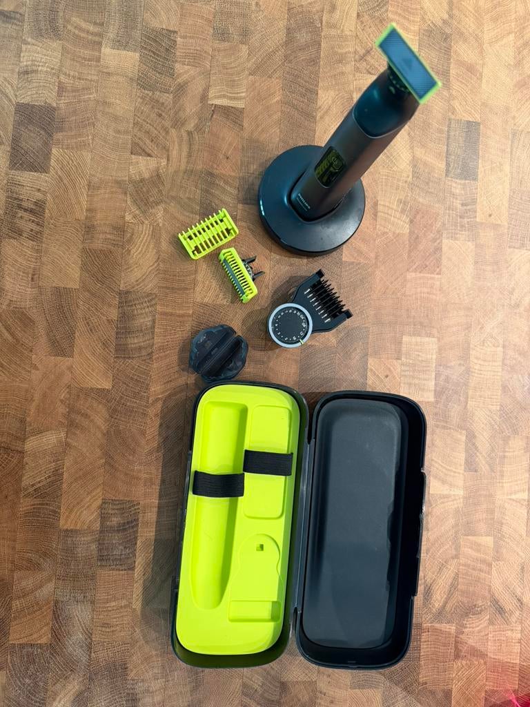 Philips OneBlade Pro 360, Ophalen of Verzenden, Zo goed als nieuw, Scheren en Epileren