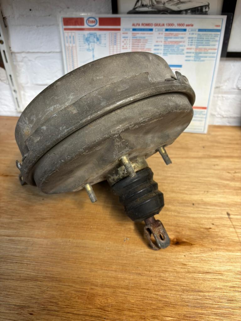 Rembekrachtiger alfa 105 serie, Auto-onderdelen, Ophalen of Verzenden, Gebruikt, Alfa Romeo