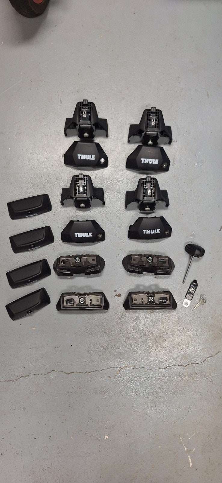 Thule Voetenset Dakmontage Mazda CX60 (Fixpoint Evo 710700), Auto diversen, Ophalen of Verzenden