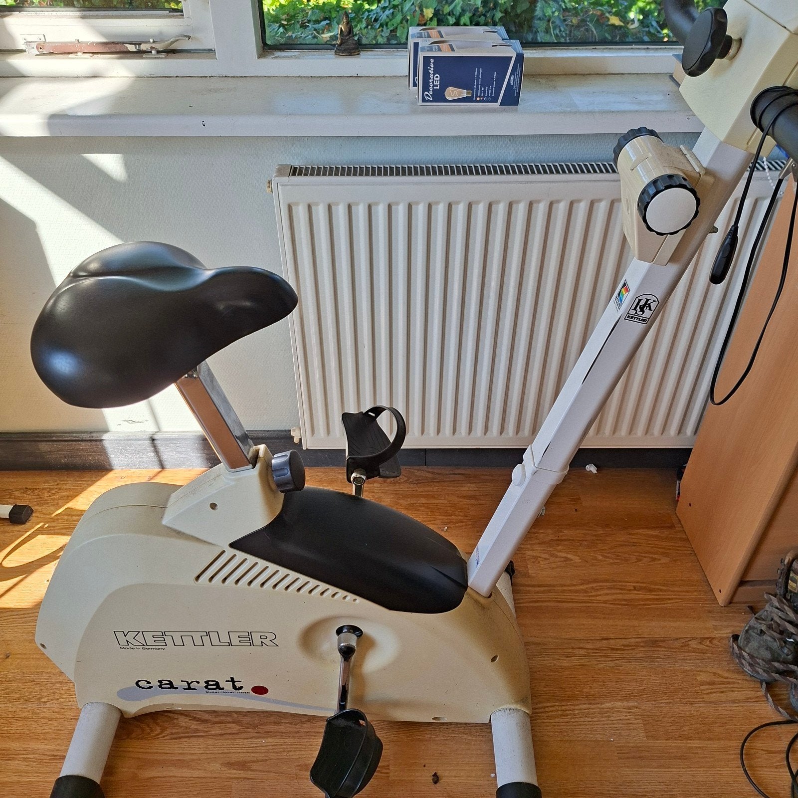 Kettler Carat Hometrainer - weinig gebruikt, Ophalen, Zo goed als nieuw, Metaal, Benen