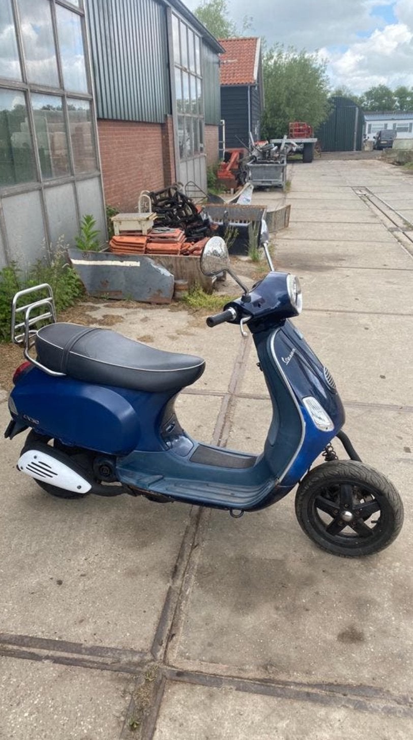 Vespa, Fietsen en Brommers, Scooters | Vespa, Ophalen, Gebruikt, Benzine