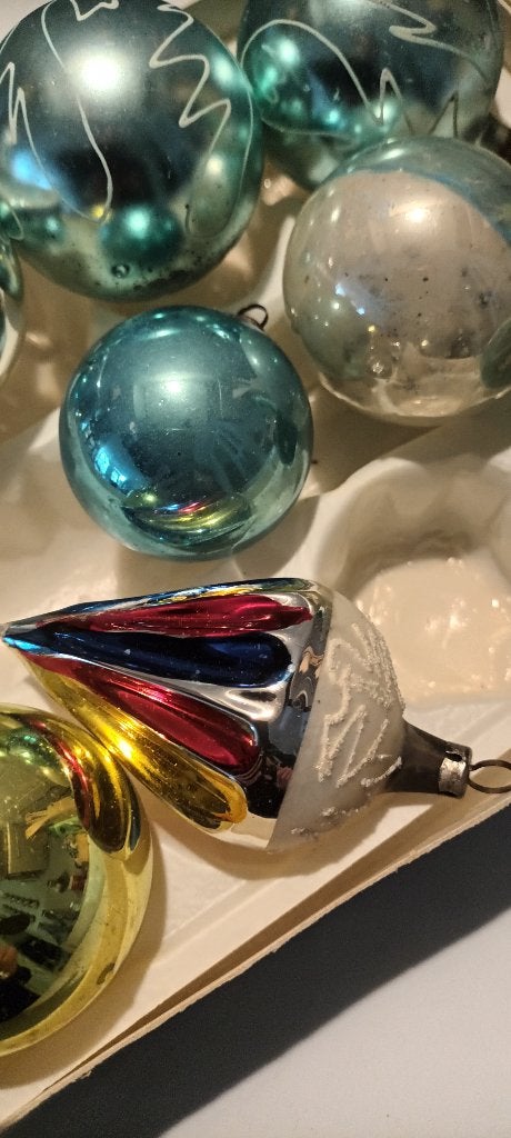 8 oude kerstballen, blauw/groen., Ophalen of Verzenden, Gebruikt