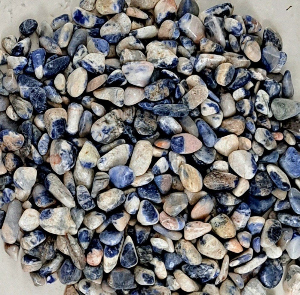 30 voor €10! Sodaliet edelstenen natuursteen edelsteen steen, Ophalen of Verzenden