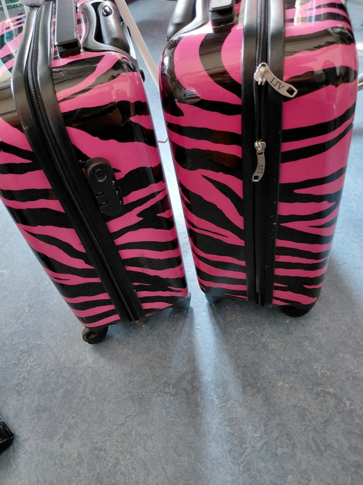 2 gebruikte kleine koffers - roze zebraprint, Gebruikt, Hard kunststof, Minder dan 50 cm, Ophalen of Verzenden