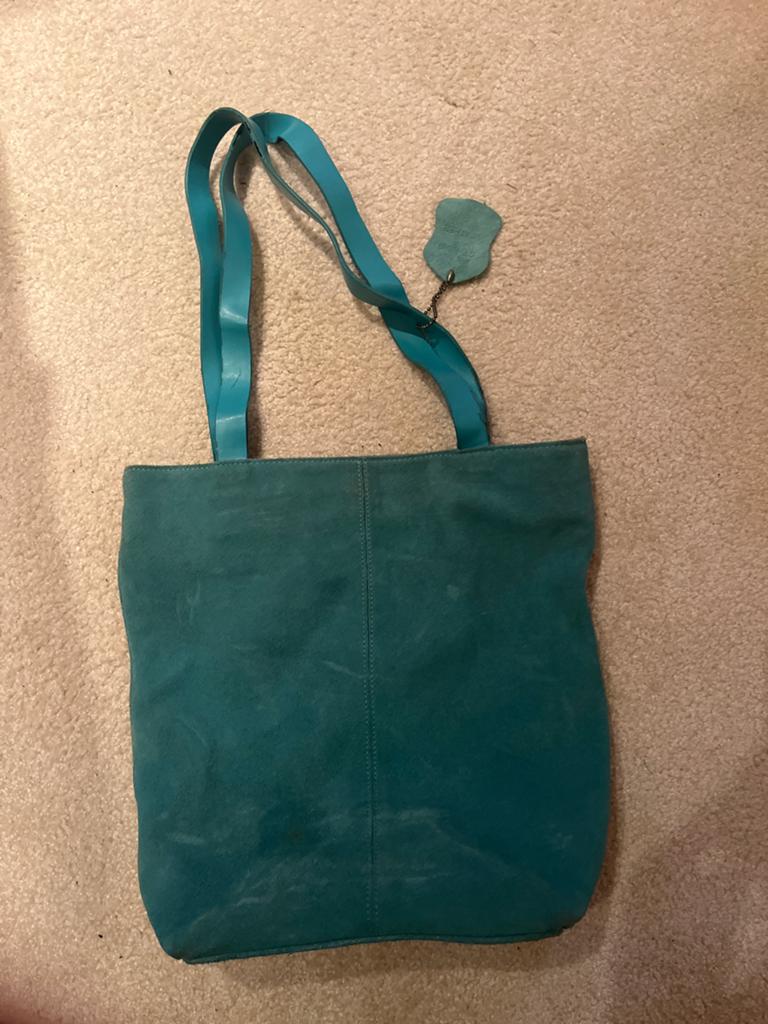 Turquoise suède handtas - Echt leer, Ophalen of Verzenden, Gebruikt, Overige kleuren, Handtas