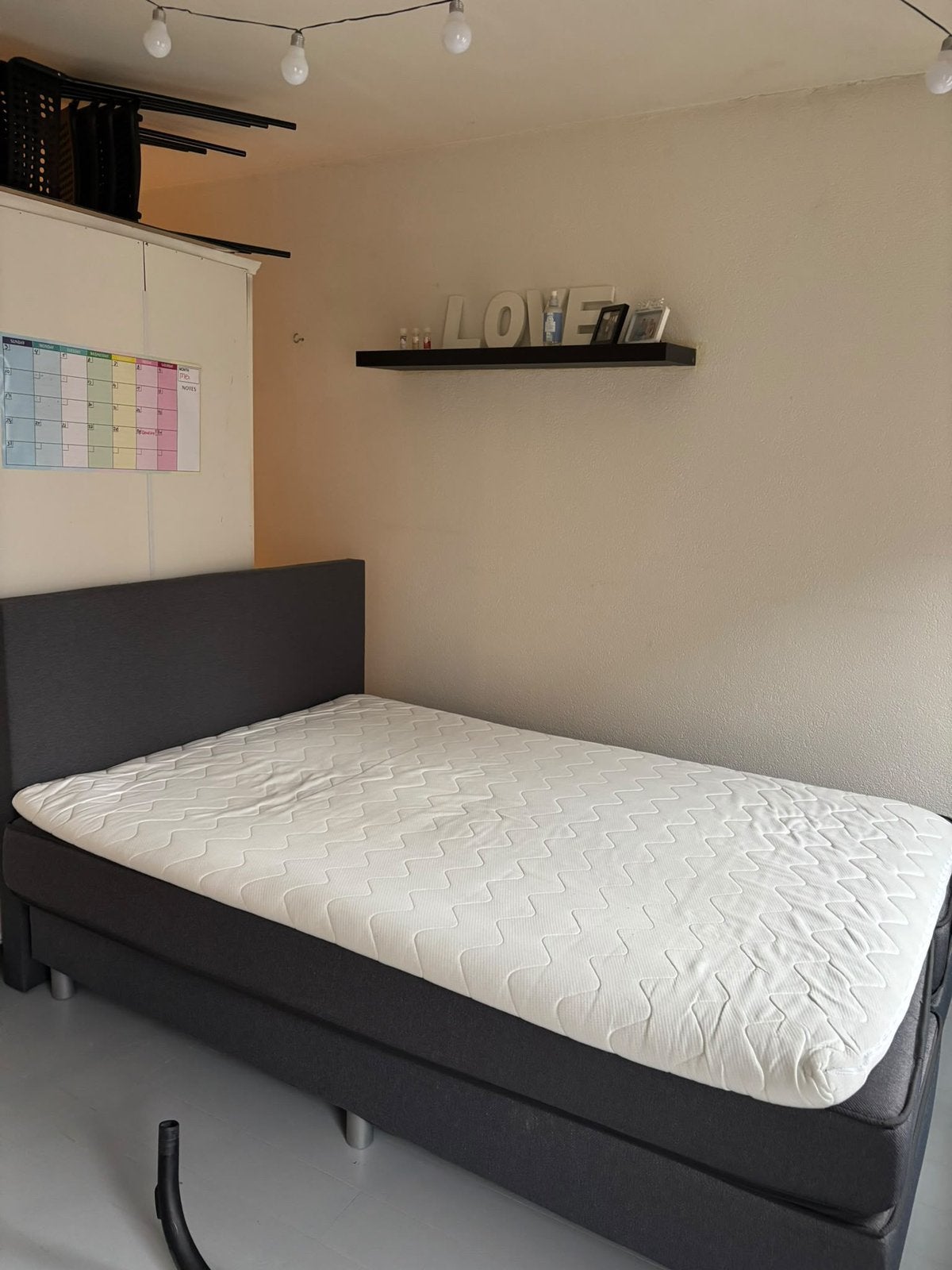 Bed 140/200cm van Leen Bakker