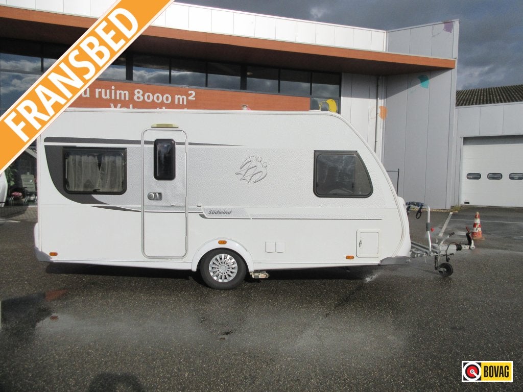 Knaus Sudwind 450 FU MOVER EN VOORTENT, Caravans en Kamperen, Rondzit, Lengtebed, Knaus, Schokbreker