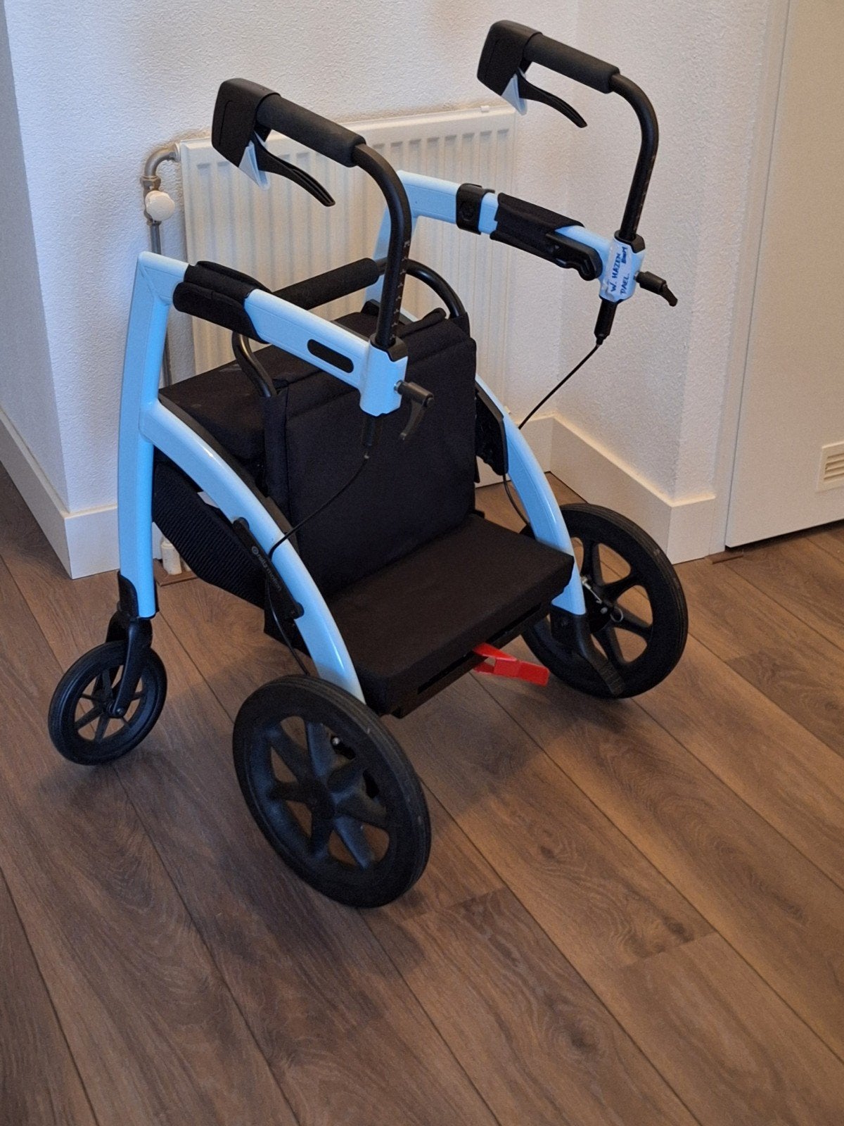 rolstoel rollator, Ophalen, Zo goed als nieuw