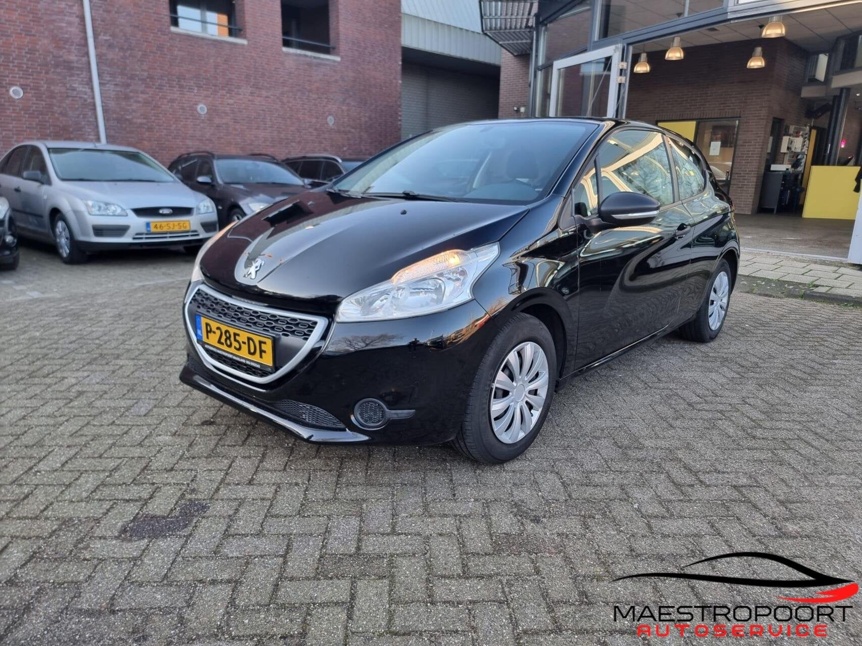 Peugeot 208 1.0 VTi Access – 2014 – 104.000 km – Airco, Voorwielaandrijving, Euro 5, 450 kg, Gebruikt
