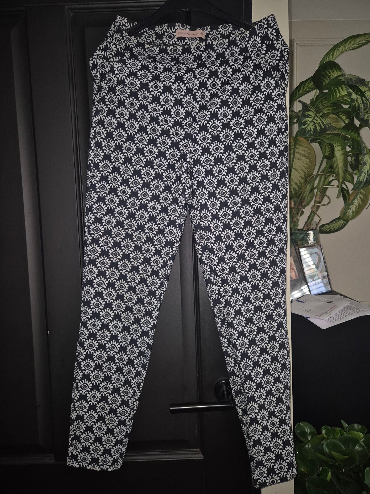 Studio Anneloes Travelstof Broek Zwart-Wit Patroon XS, Studio Anneloes, Zwart, Ophalen of Verzenden, Zo goed als nieuw