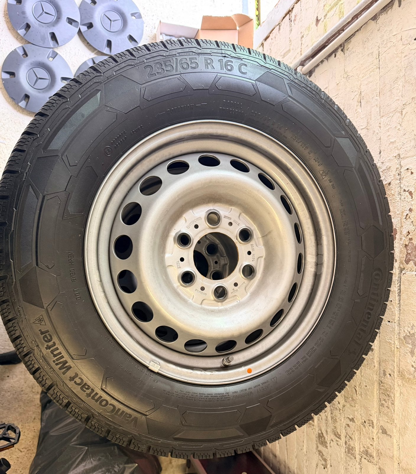 Mercedes Sprinter winterbanden incl stalen velgen, Ophalen, Bestelwagen, 16 inch, Banden en Velgen