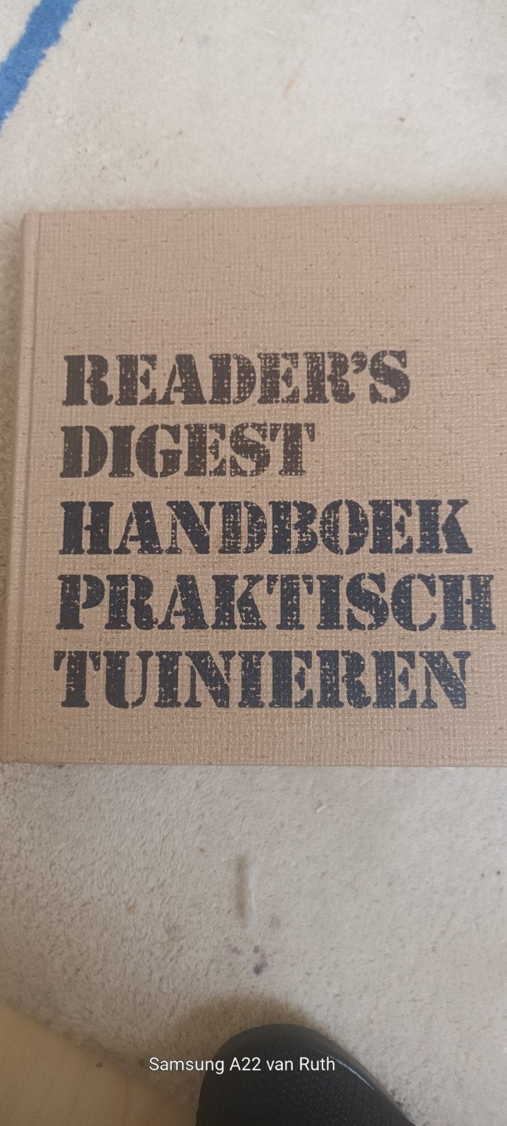 Reader's Digest Handboek Praktisch Tuinieren, Ophalen of Verzenden, Gelezen, Tuinieren en Tuinplanten