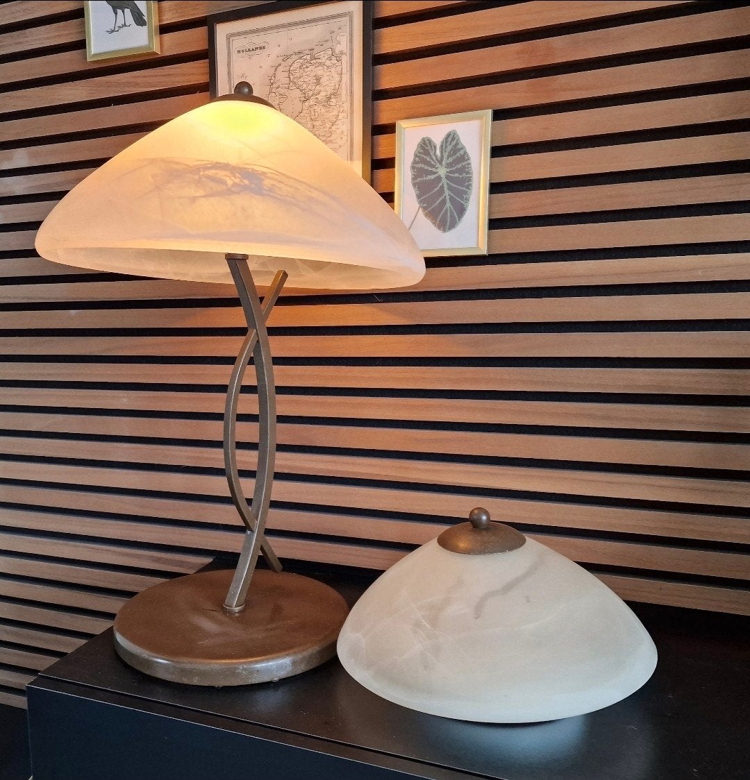 Eglo Vinovo tafellamp met alabaster glas en reservekap, Eglo, Ophalen of Verzenden, Met kap, Glas