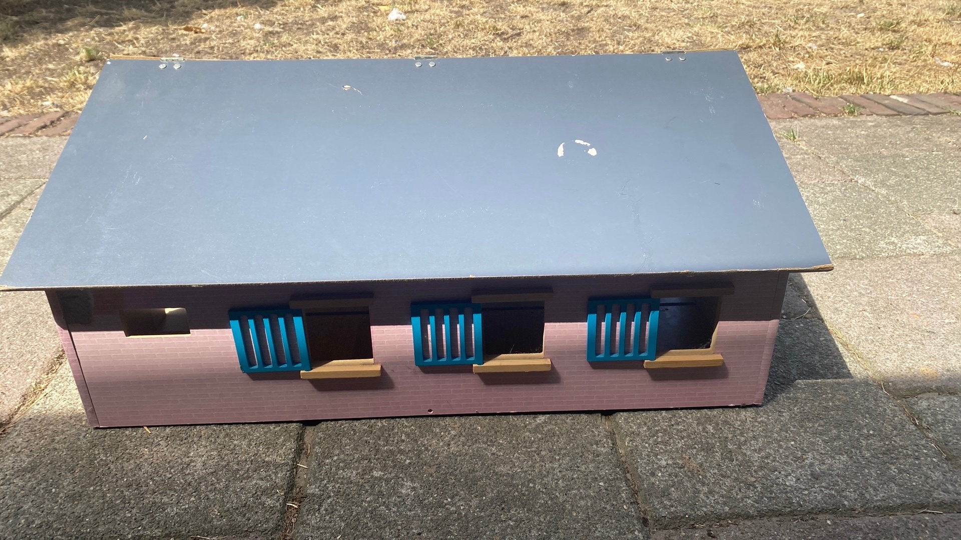 Houten dieren stal, Ophalen, Gebruikt