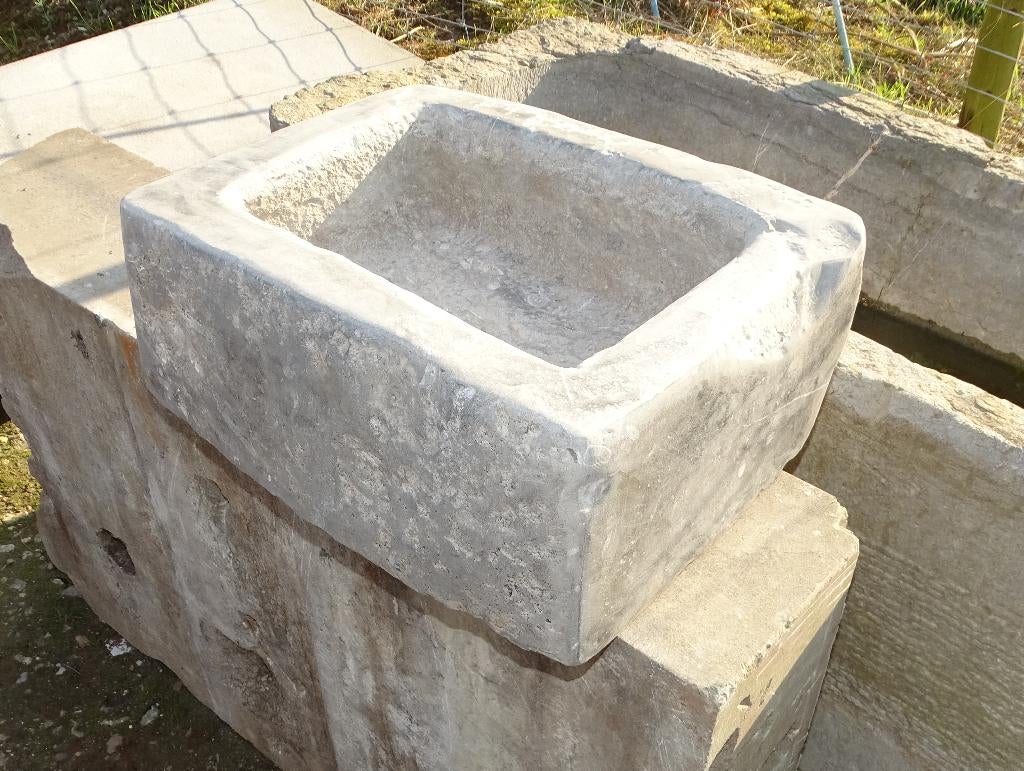 kleine arduinen trog honden drinkbak, Ophalen