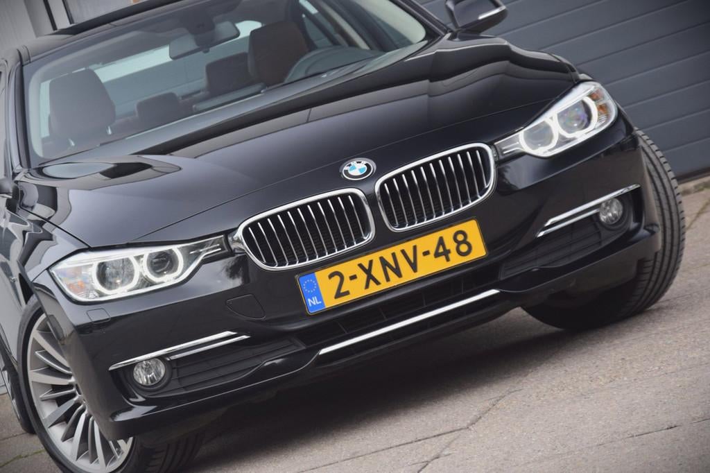 BMW 3-serie 316i Luxury High Executive LEDEREN BEKLEDING/BI-, Auto's, BMW, 1360 kg, Gebruikt, Euro 6, 4 cilinders