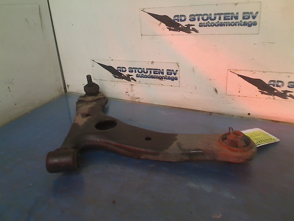 Draagarm Rechts Voor Toyota Celica (ZZT230/231) 2002, Auto-onderdelen, Gebruikt, Kundenbetreuung@toyota.de, Toyota-Allee 2, Köln 50858, , Duitsland