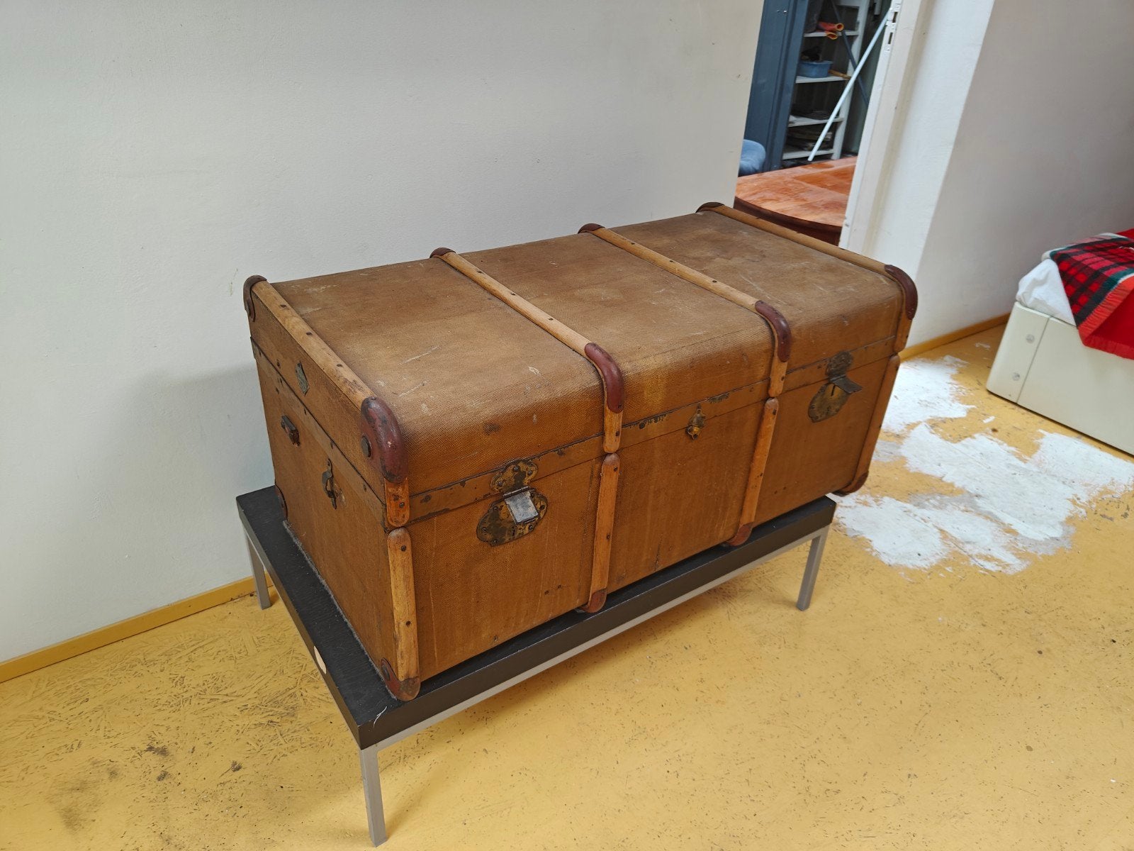 Vintage houten koffer/kist met leren details, Ophalen of Verzenden, Gebruikt, 50 tot 100 cm, Minder dan 50 cm