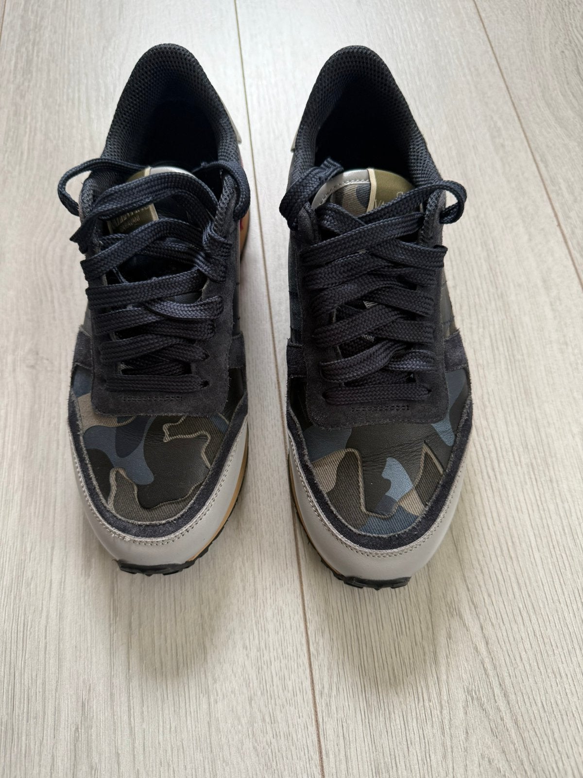 Valentino orgineel, Kleding | Dames, Blauw, Ophalen of Verzenden, Sneakers of Gympen, Zo goed als nieuw
