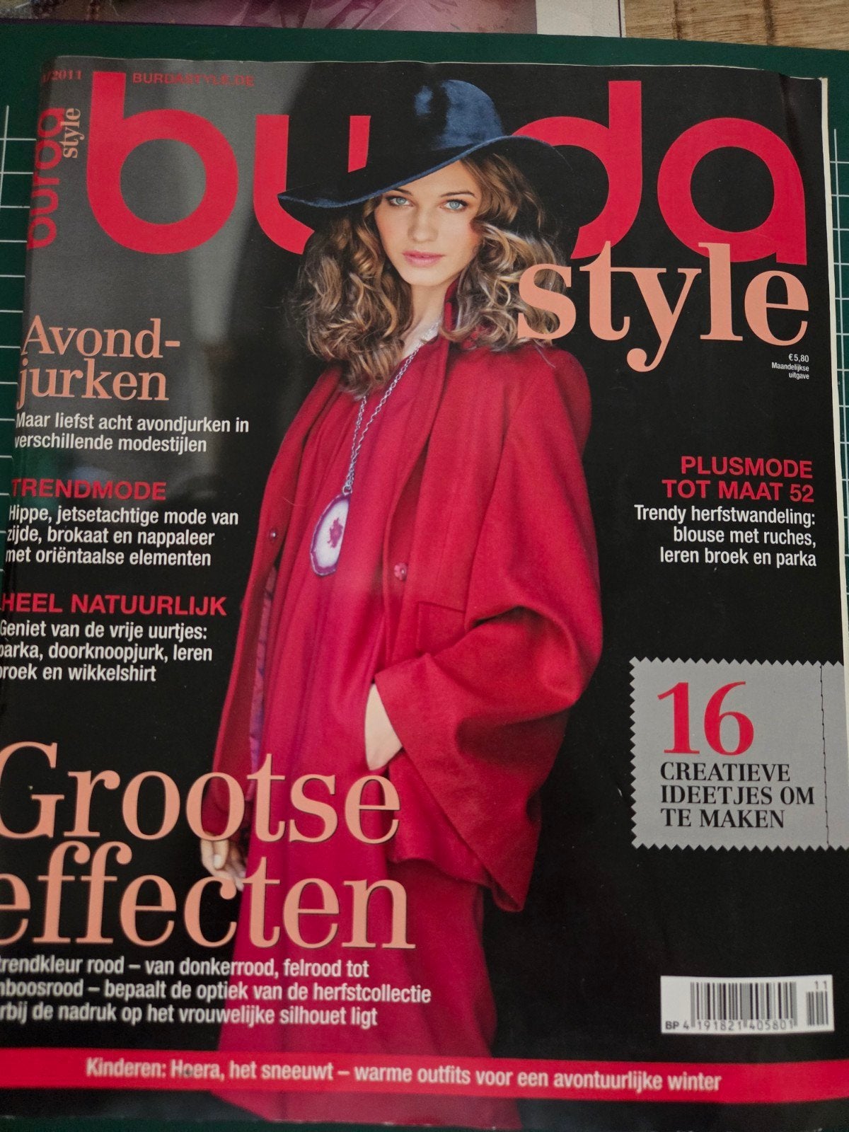 Burda Style Naaitijdschrift November 2011 - Herfst/Winter, Ophalen of Verzenden, Nieuw, Overige typen