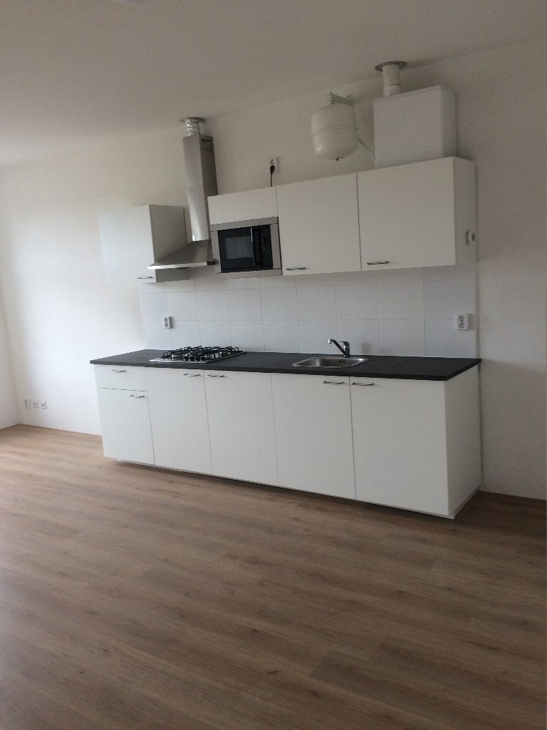 Zelfstandig 2-kamer appartement Den Haag, Huizen en Kamers, Huizen te huur, Den Haag, Den Haag, Direct bij eigenaar, Appartement