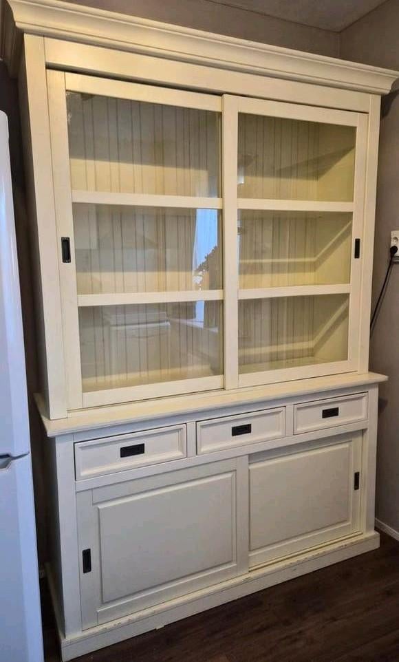 Mooie buffetkast, Ophalen