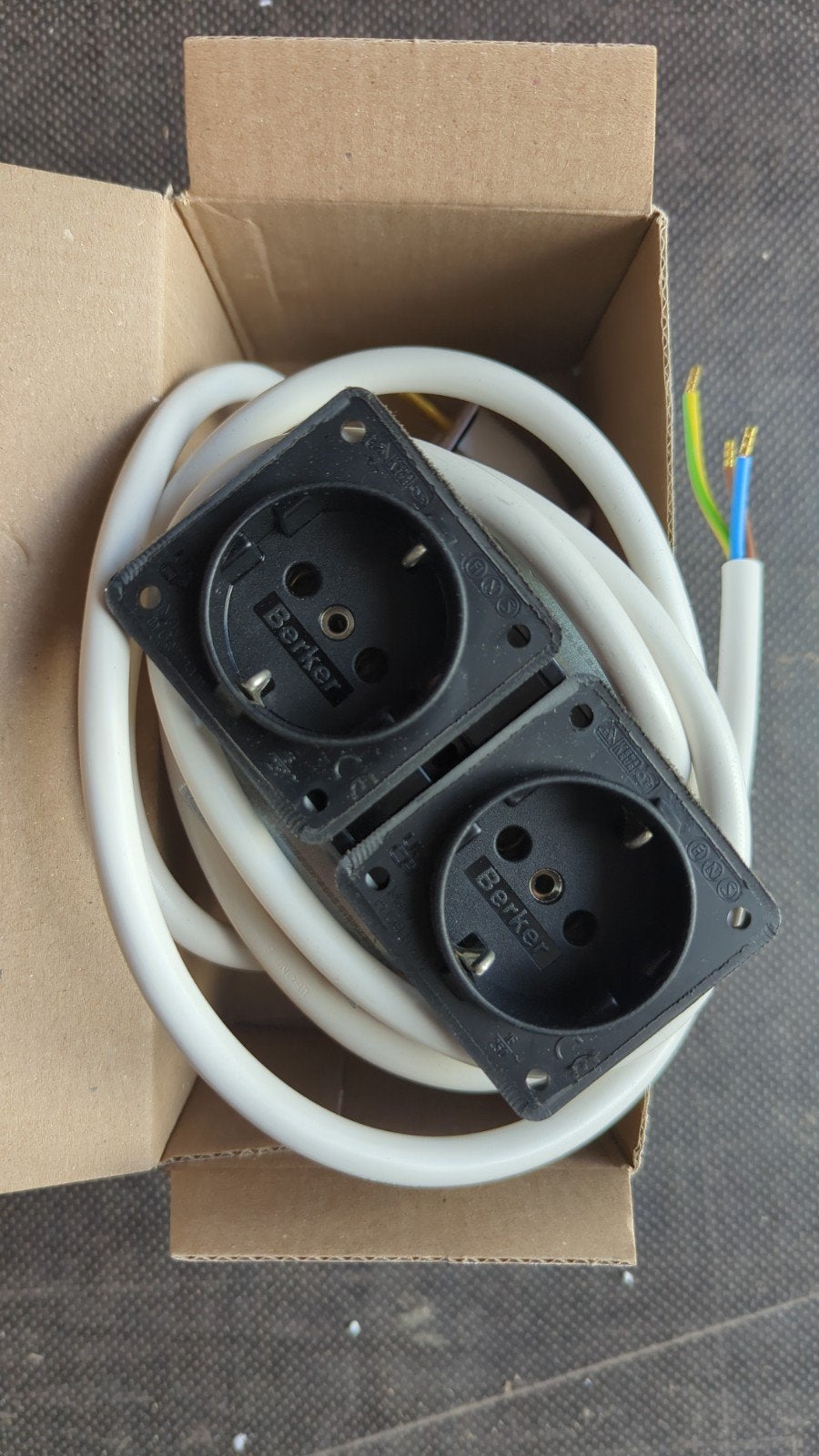 Berker Hera inbouw wcd stopcontact zwart 3 stuks, Ophalen of Verzenden, Nieuw, Stopcontact