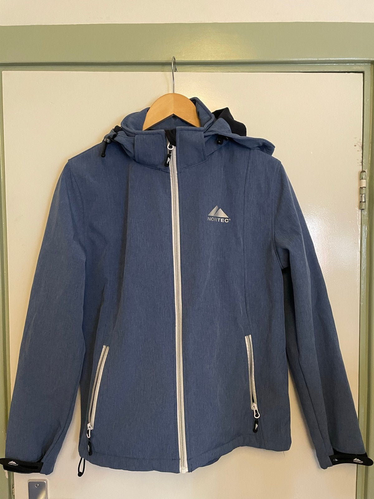 Nortec Softshell Jas Maat L - Blauw, Ophalen of Verzenden, Zo goed als nieuw, Maat 42/44 (L), Blauw