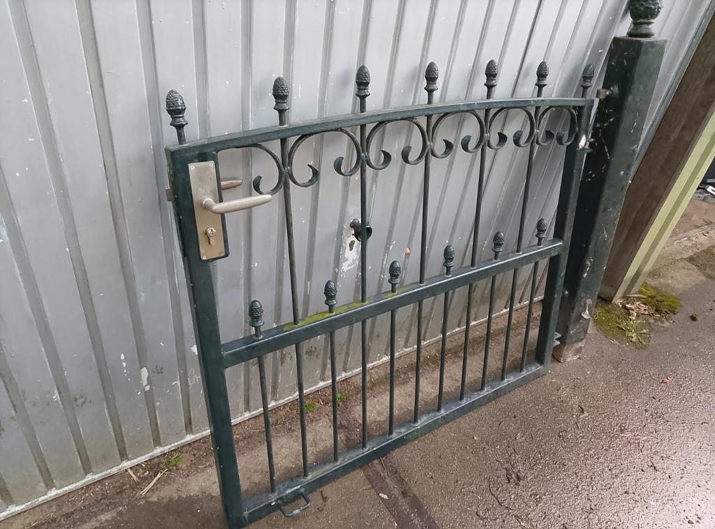 Enkele  sierpoort, Ophalen, IJzer