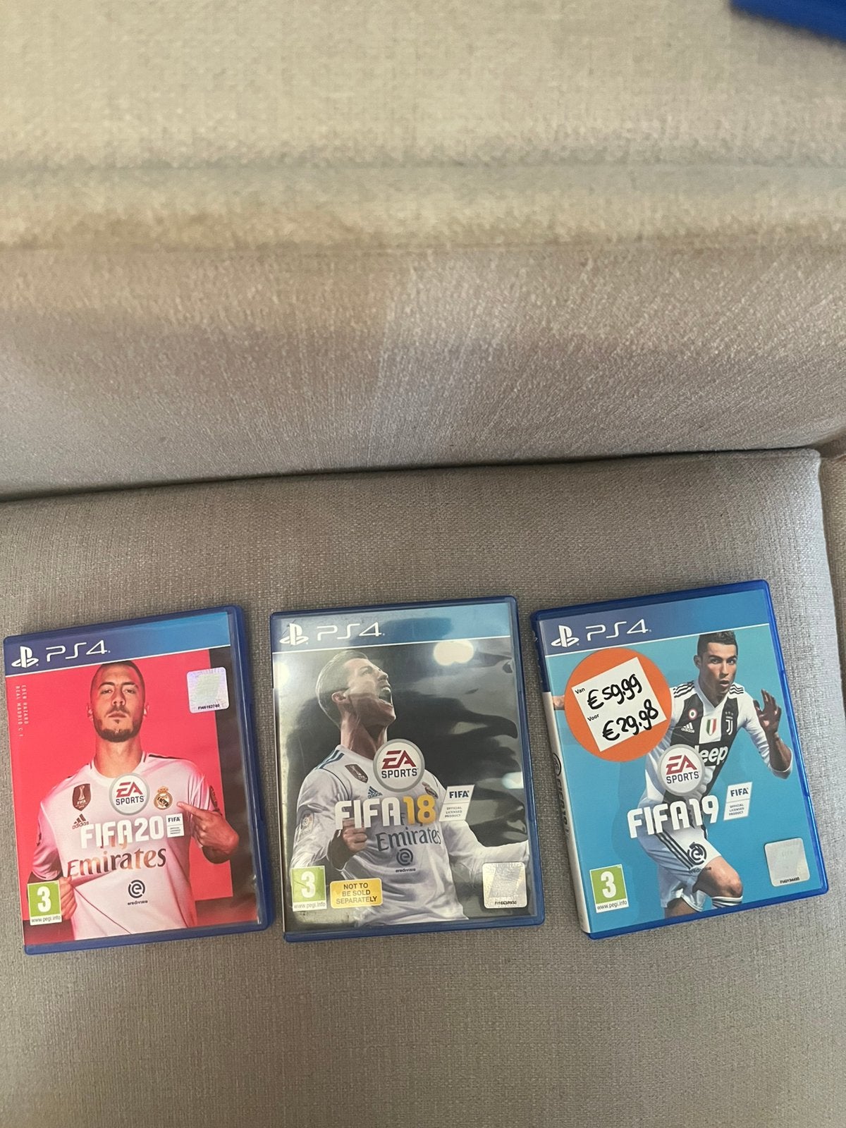 Verschillende FIFA games PS4, Ophalen of Verzenden, Zo goed als nieuw, Sport, 3 spelers of meer