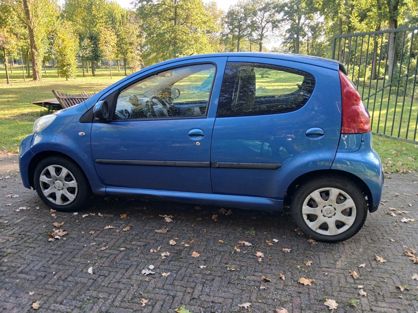 peugeot 107  nieuwe apk, Voorwielaandrijving, Euro 5, Stof, Zwart