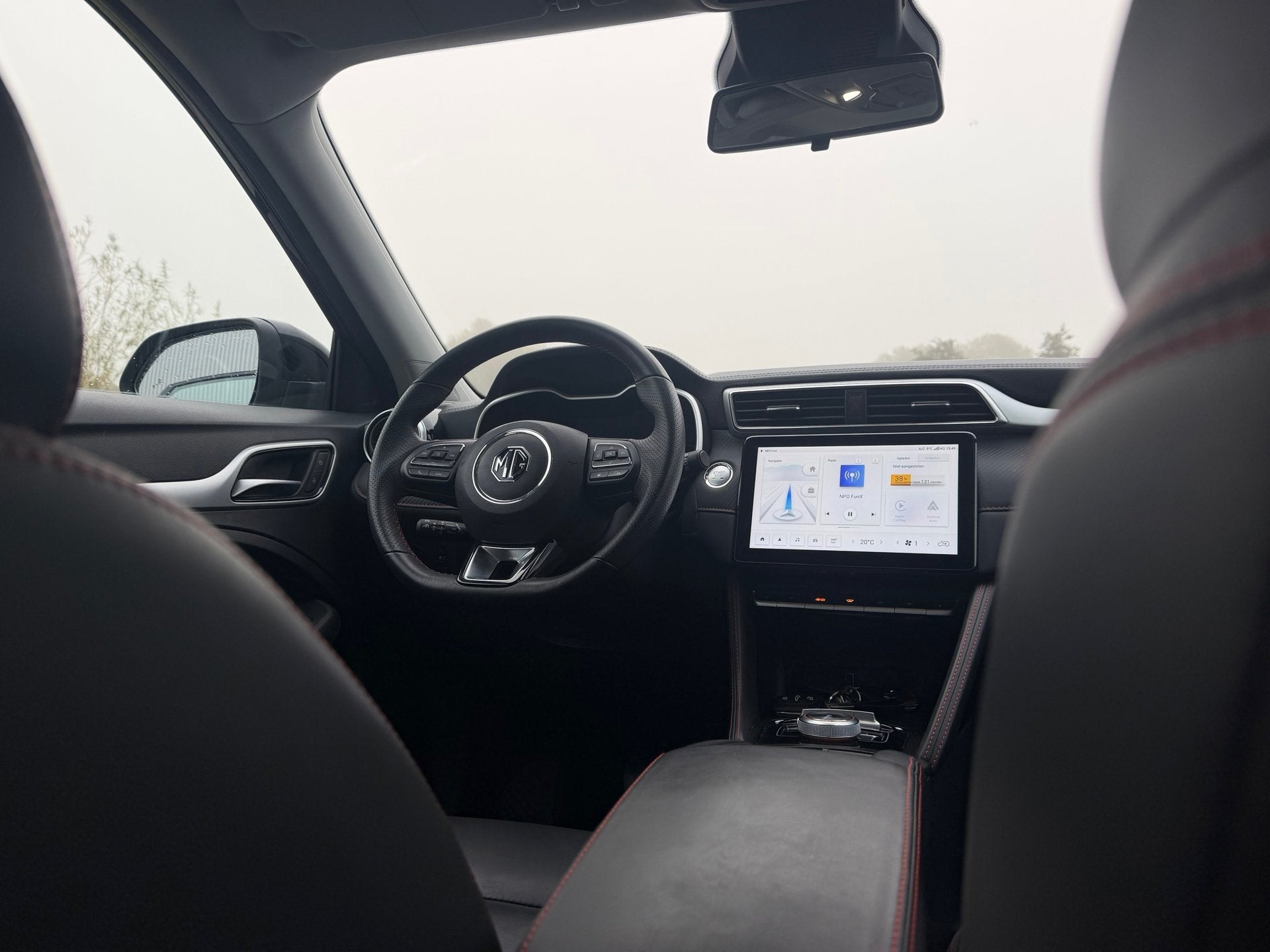 MG ZS EV Long Range Luxury 70 kWh - Pebble Black - 19dkm - N, Auto's, Gebruikt, Zwart, ZS, Zwart