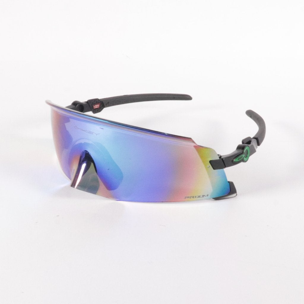 Oakley OO9475 - Nette Staat, Oakley, Gebruikt, Support@oakley.com, 1 Icon, 1 Legacy Way
Foothill Ranch, CA 92610
USA