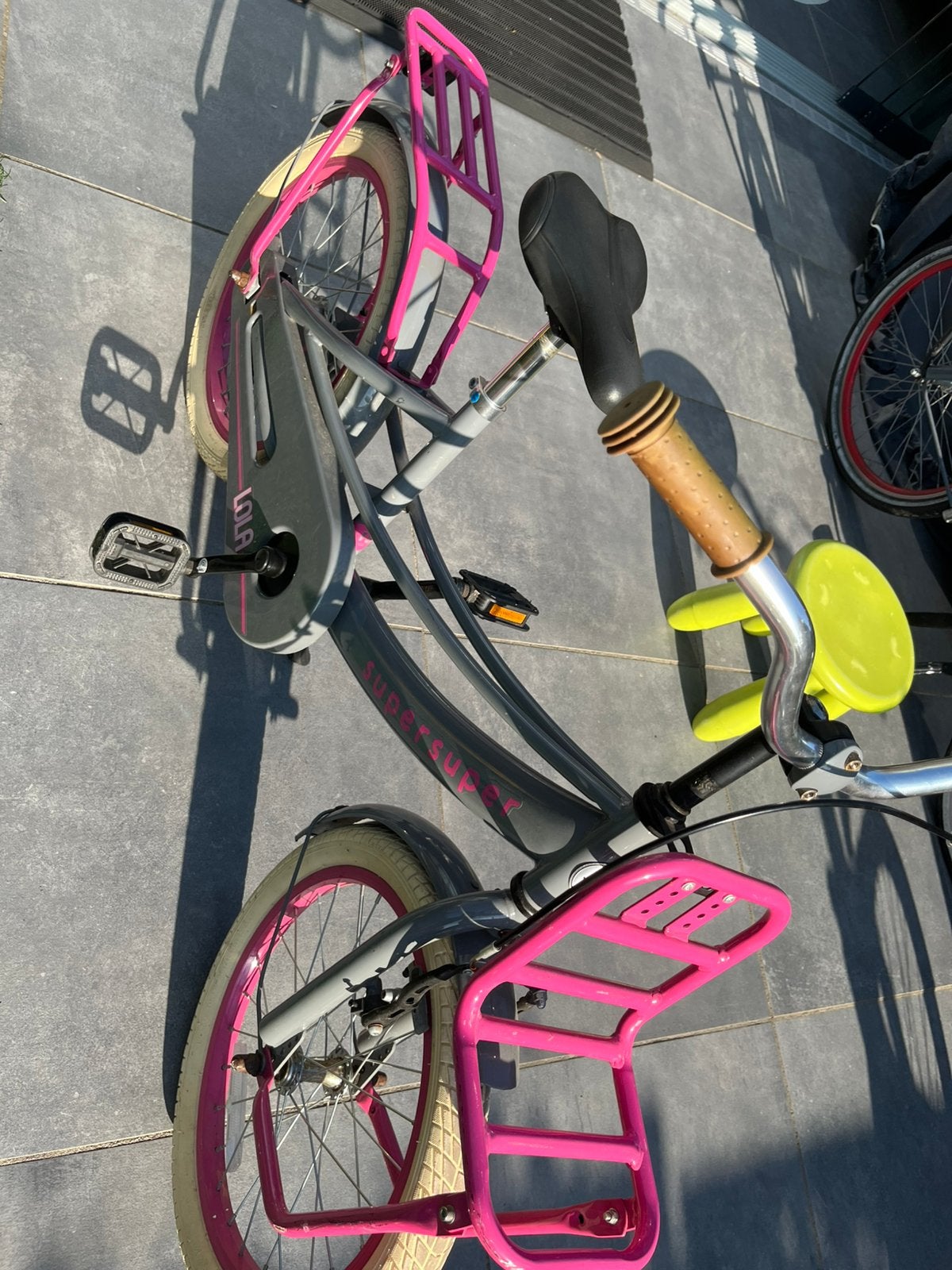 Meisje fiets, Ophalen, Zo goed als nieuw, 18 inch