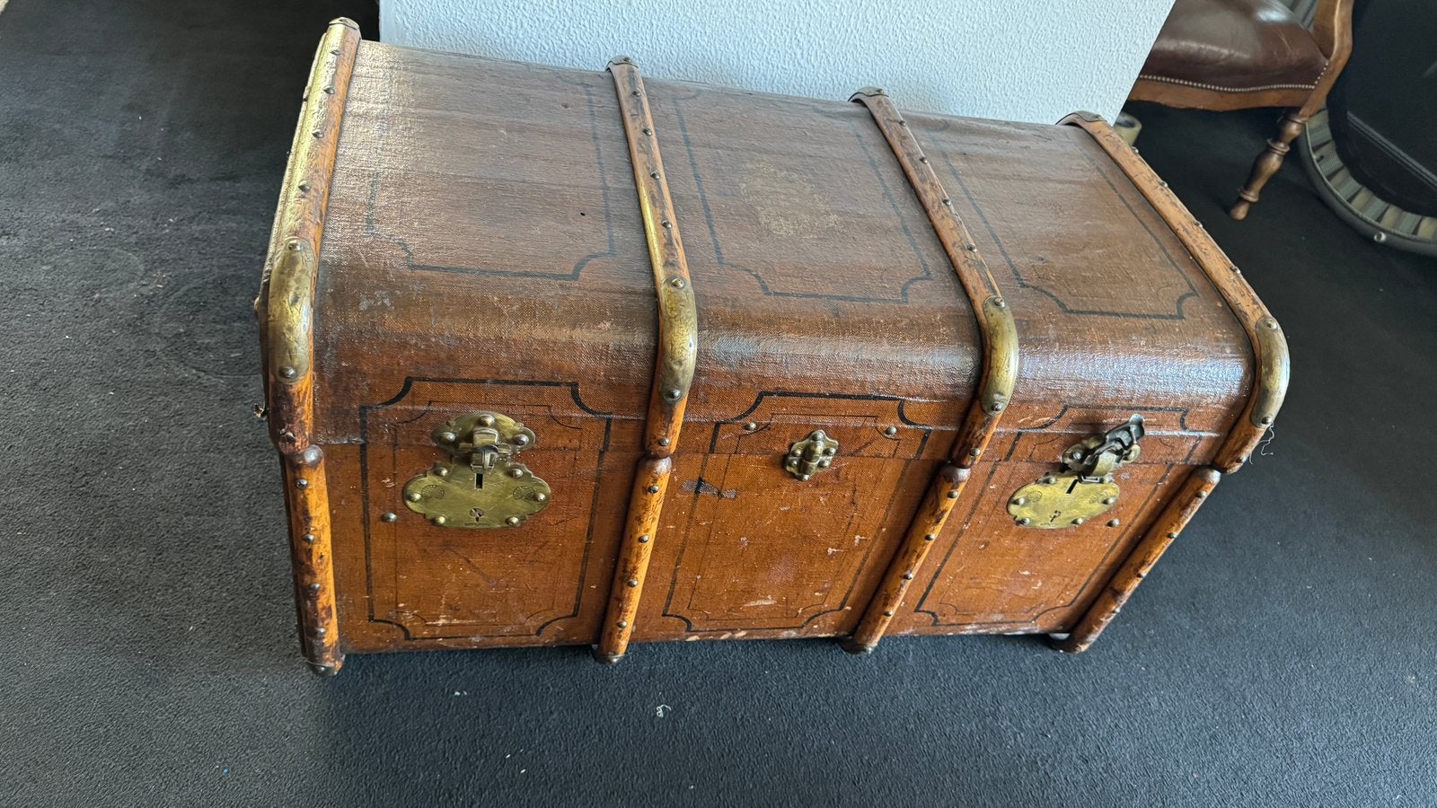 Antiek koffer oud reiskist 1910 1930 hutkoffer steamer trunk, Antiek en Kunst, Ophalen