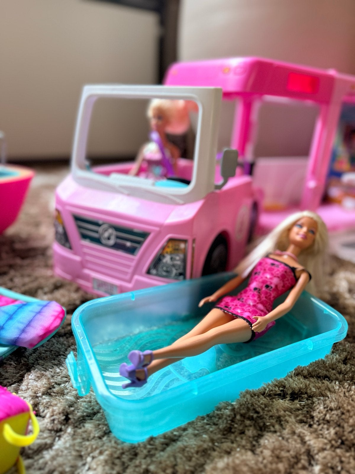 Barbie Accessoires: Camper, Boot en Pop, Ophalen, Zo goed als nieuw, Meisje