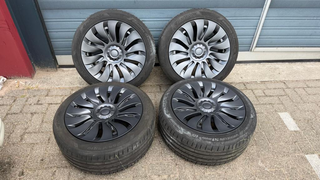 Originele Tesla Model Y 19 inch Gemini velgen Zomerbanden, Auto-onderdelen, Banden en Velgen, Gebruikt, 255 mm, Banden en Velgen