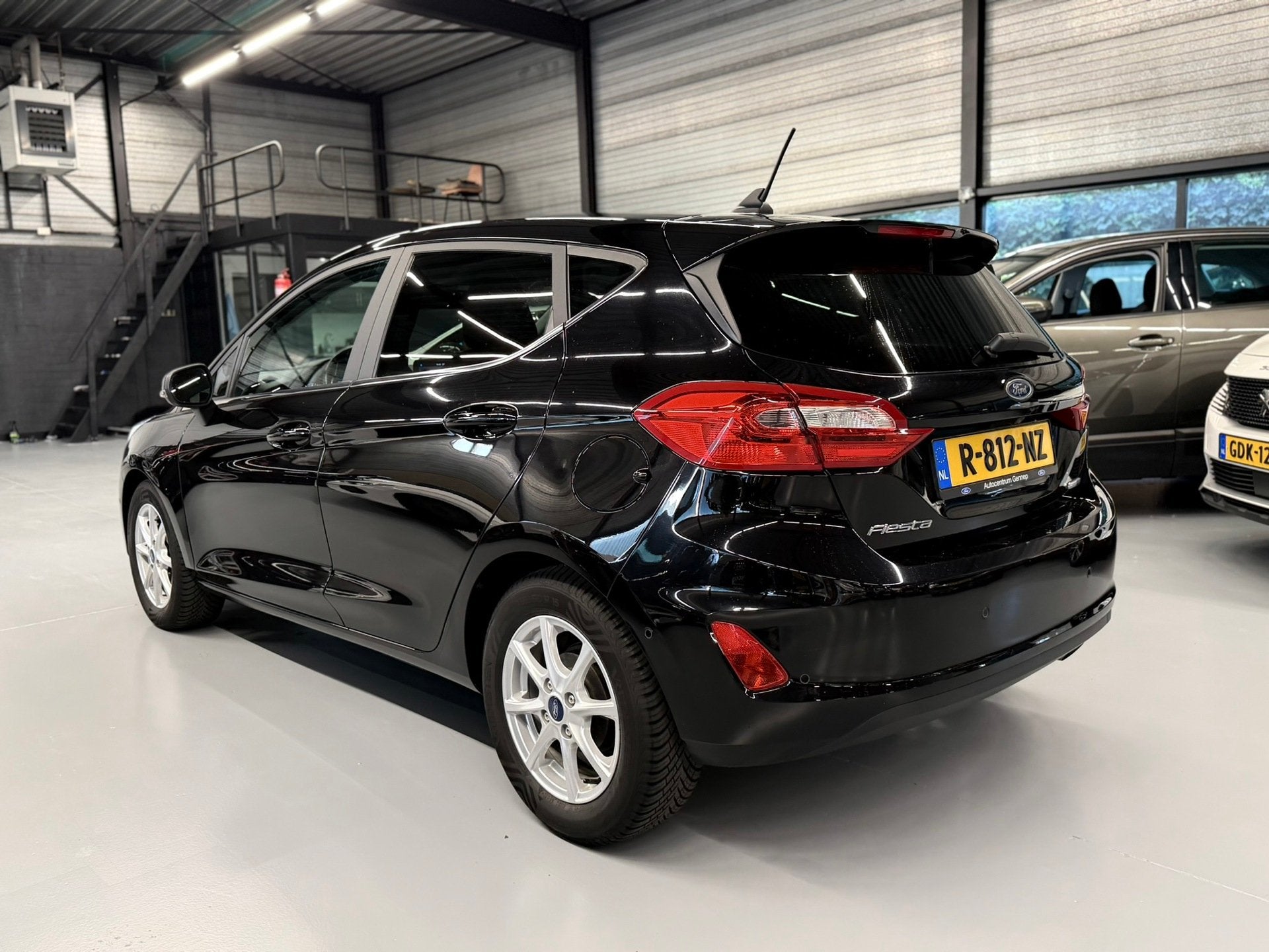 Ford FIESTA 1.0 EcoBoost Hybrid Led l Camera l Navi l BTW, Voorwielaandrijving, Euro 6, Bedrijf, Hybride Elektrisch/Benzine