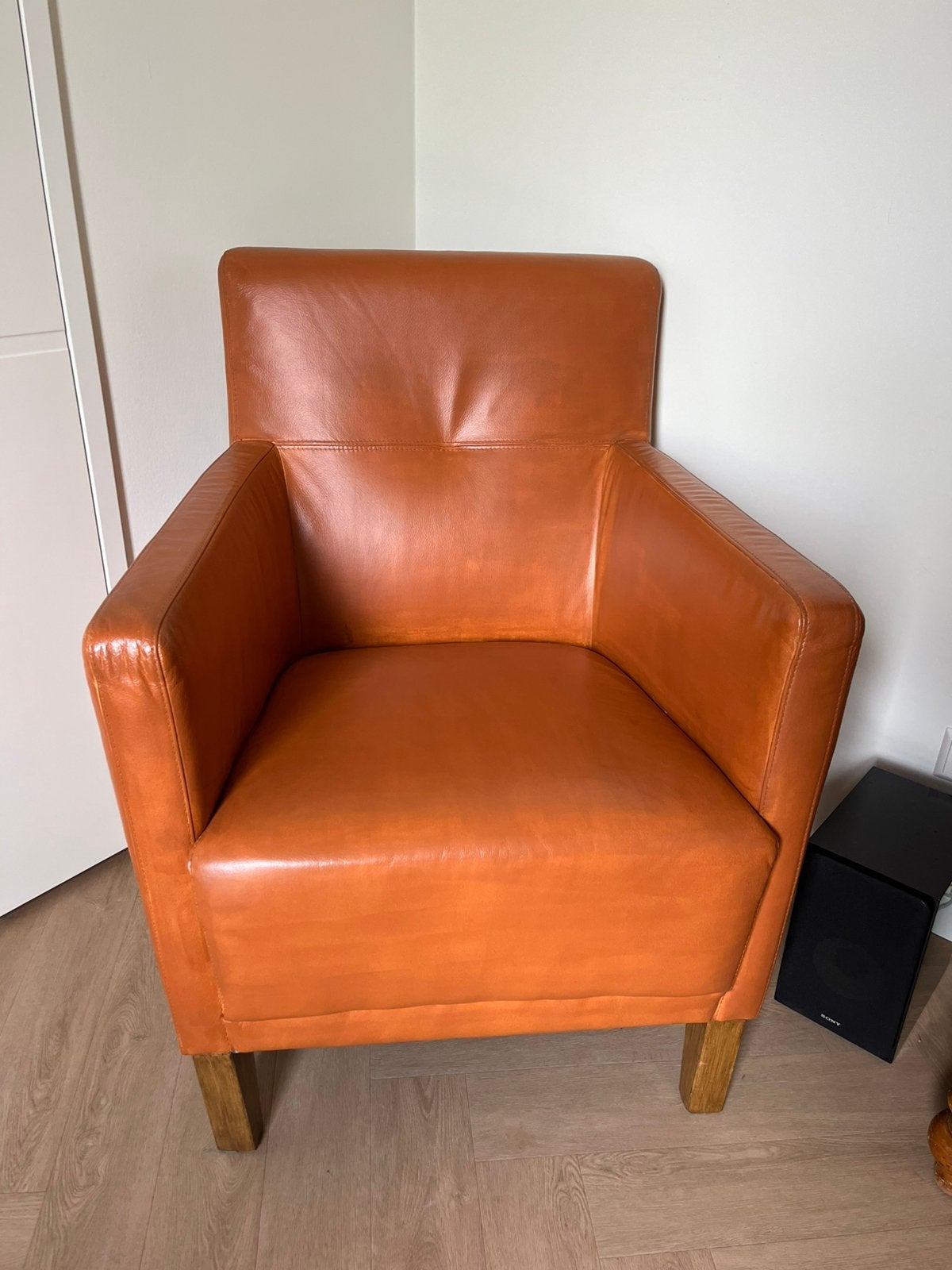 Gratis af te halen opknap fauteuil van leer., Ophalen, Gebruikt, 50 tot 75 cm, Leer