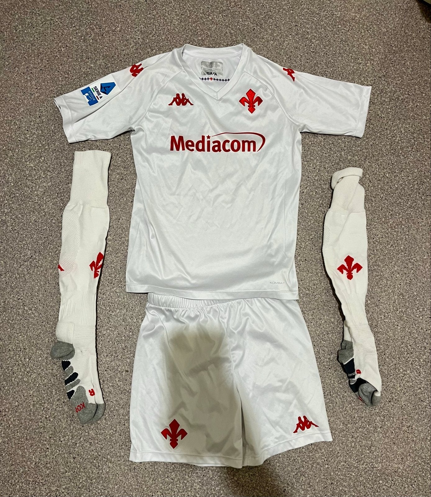 Fiorentina Kappa voetbaltenue - Maat 140 (10 jaar), Ophalen of Verzenden, Zo goed als nieuw, Jongen of Meisje