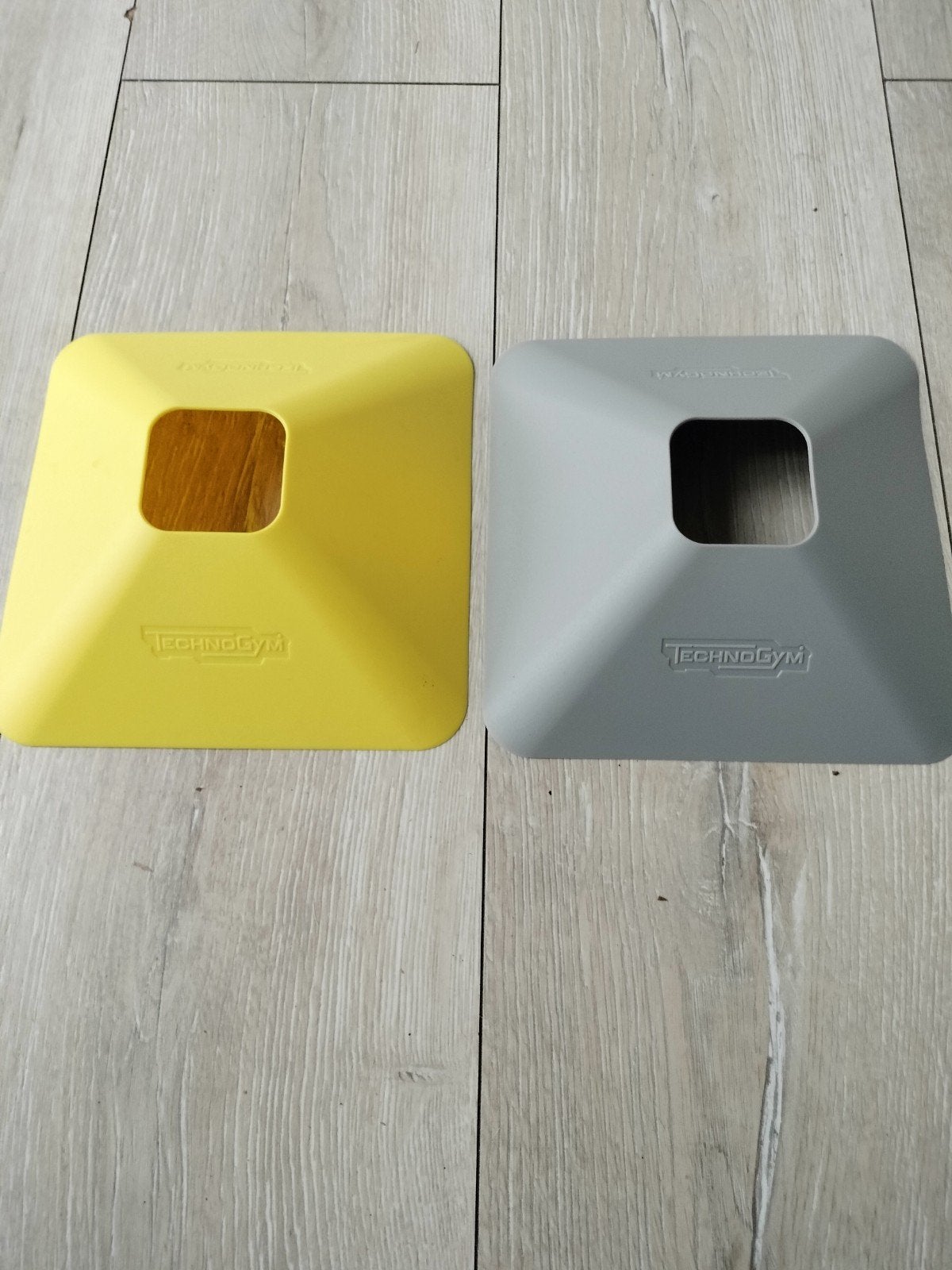 Technogym agility cones - set van 8 (geel en grijs), Ophalen, Nieuw