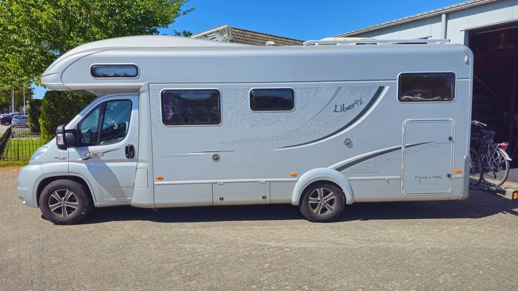 Fiat DUCATO 3.0JTD CAMPER LMC LIBERTY700 (bj 2008), Caravans en Kamperen, Campers, Alkoof, Fietsendrager, Bedrijf, Airconditioning