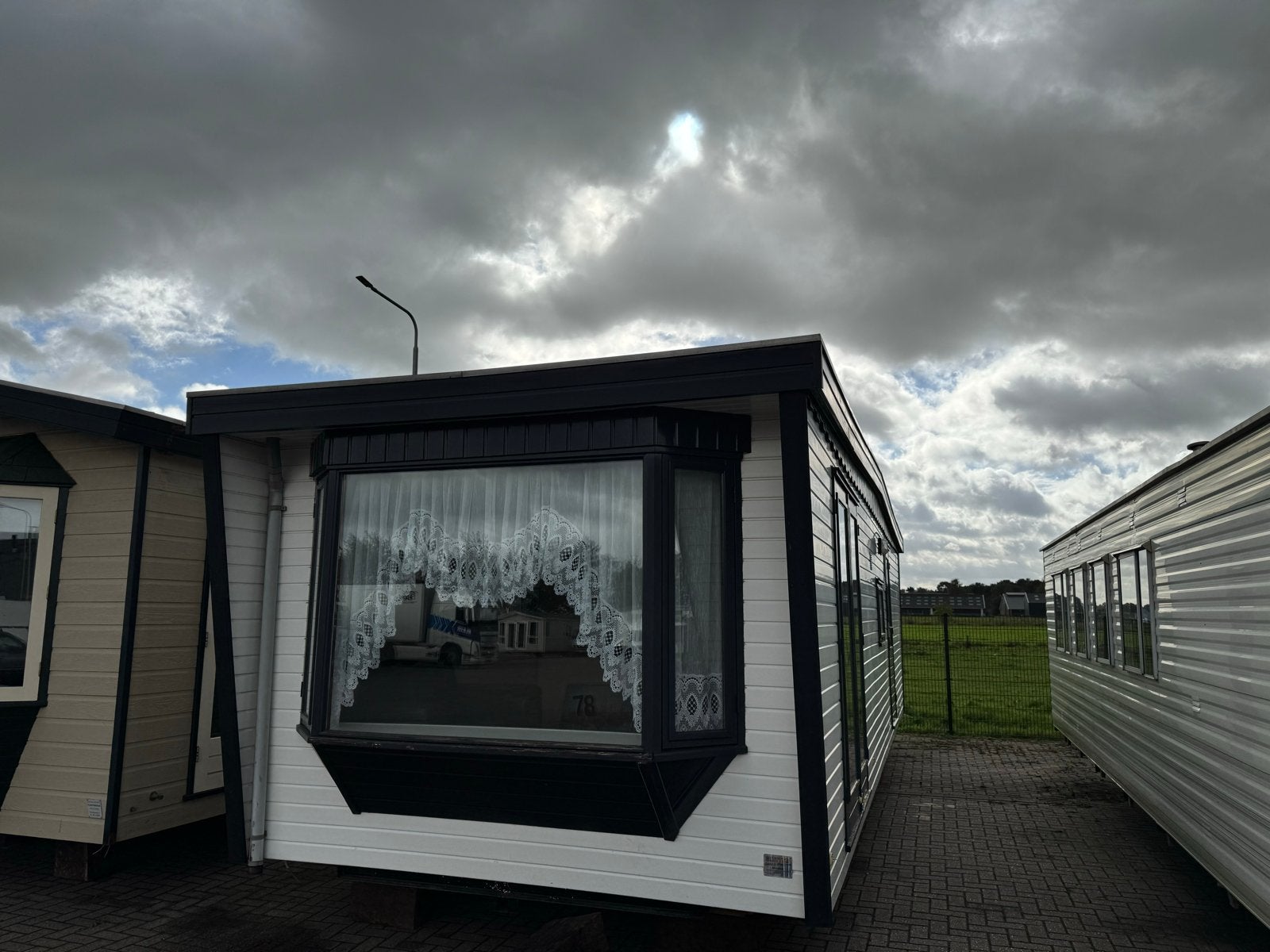 Kunststof chalet 3.30 x 10m - Mantelzorg/Tijdelijke Bewoning, Ophalen of Verzenden