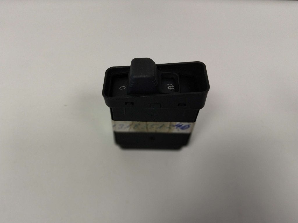 BMW E34 5 serie schakelaar mistachterlicht 61318351240 NIEUW, Niet ingevuld, Niet ingevuld, Nieuw, Ophalen of Verzenden