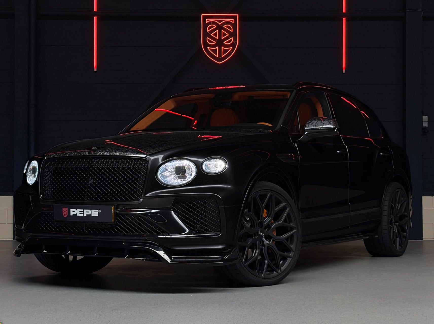Bentley Bentayga V6 Hybrid |CARBON|PANO|MASSAGE|24"VOSSEN, Auto's, Automaat, Bentayga, Gebruikt, Euro 6